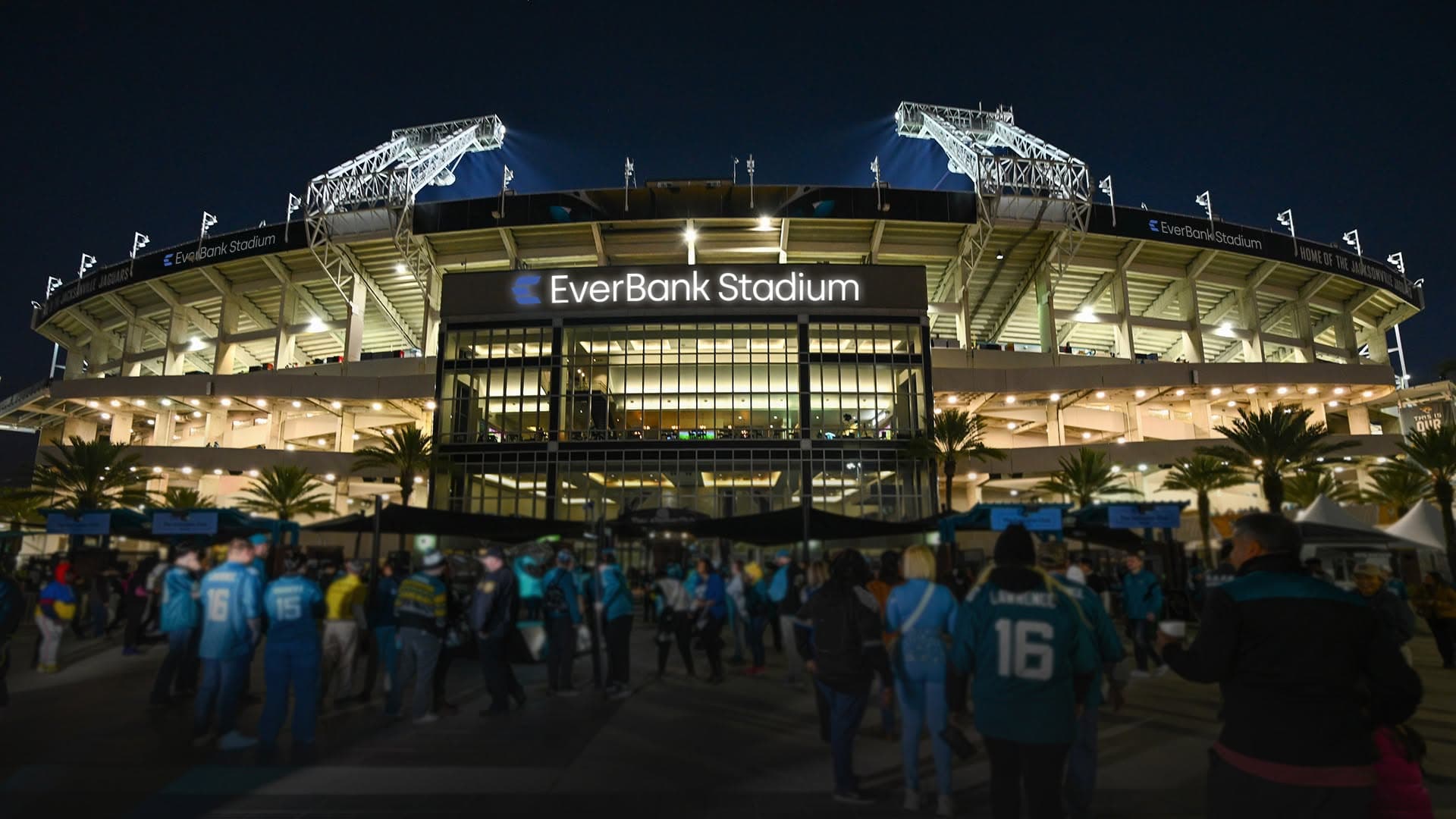 A general view of EverBank Stadium filled with Jacksonville Jaguars fans on game day